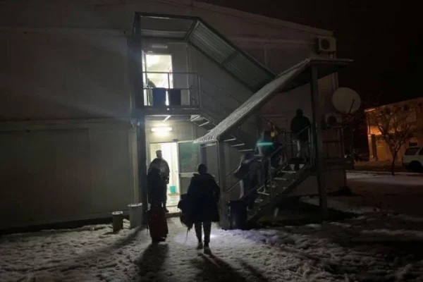 Evacuated by floods continue to stay at Gjakova Airport