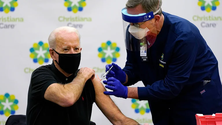 Biden gets second dose of anti-Convidian vaccine