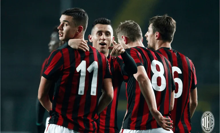 Milan midfielder close to transfer to Albanian team
