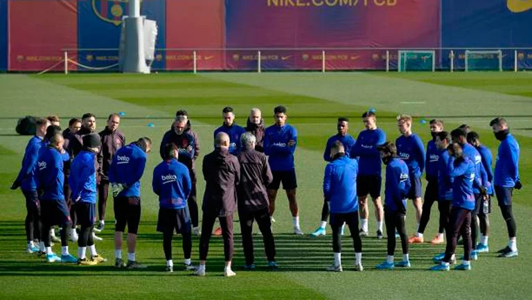 Barcelona shet titullarin, anglezët direkt në aksion