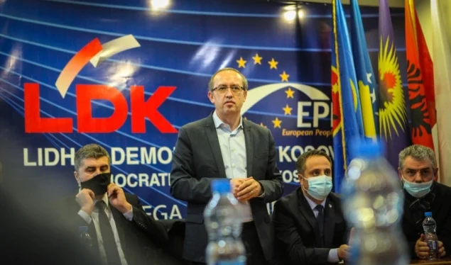 Hoti: Nous devons montrer aux gens qui sont contre l'État du Kosovo.