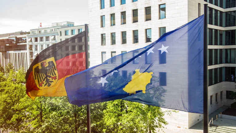 Botschaft des Kosovo in Deutschland: Bis zum 11. Januar müssen alle Reisenden den PCR-Test haben