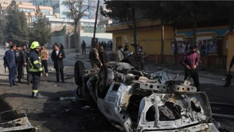 Tué par une attaque à la bombe 3 journalistes en Afghanistan, porte-parole des forces de défense parmi eux