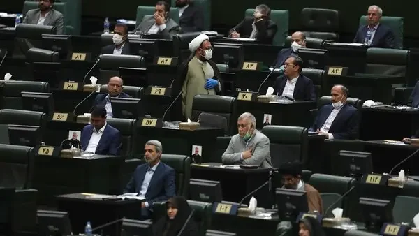 Das Iran-Parlament diskutiert bis zum März 2041 das Gesetz über die Abschaffung Israels.