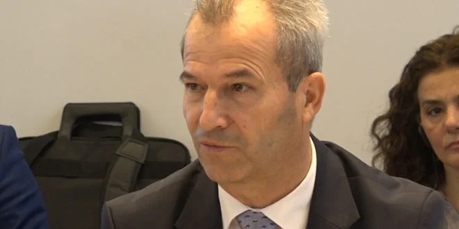 Pas même le sous-ministre des Finances SCHAdi. CO VID-19
