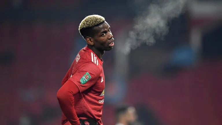 Pogba: Jugar para Man United es muy difícil
