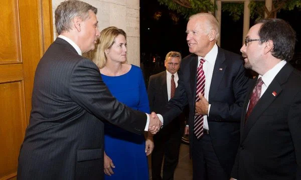 Costet publishes photos with Beden after being formalised as US President