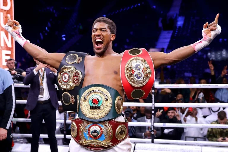 Joshua prévient la retraite de la boxe