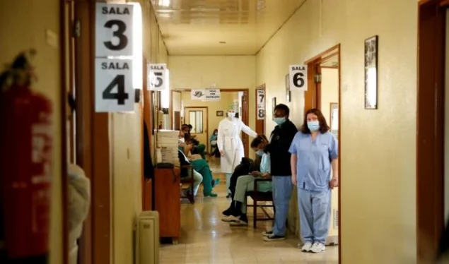 Consigner l'infection quotidienne COVID-19 au Portugal, hôpitaux sous pression
