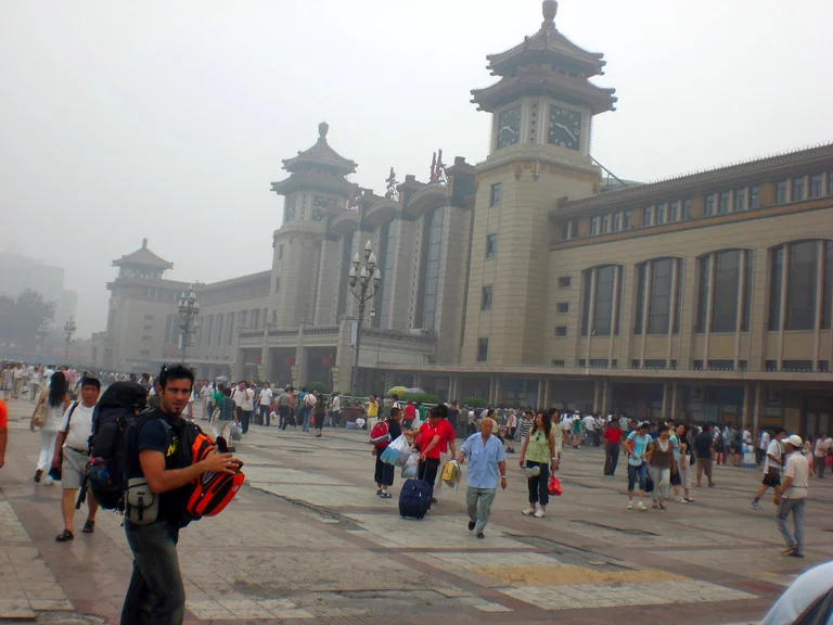 Estado de alarma en China, no COVID-19, por eso