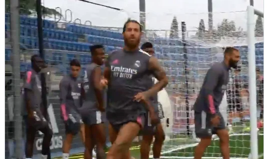 Ramos iu jep leksion sulmuesve të Realit, dhuron show në stërvitje