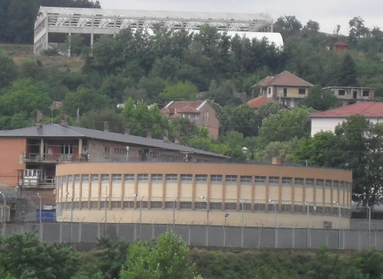 Two correcting officials in Mitrovica's Para-burging Centre suspended