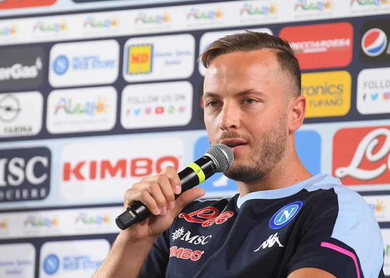 Ky është vendimi për Rrahmanin: Formacionet zyrtare, Parma – Napoli