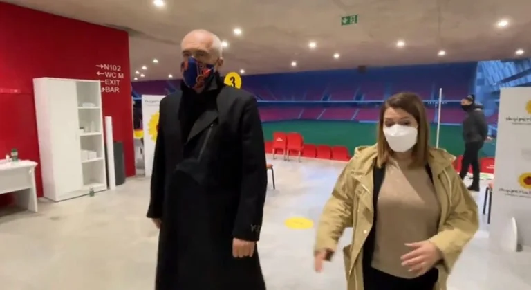 Albania Prepares Anti-Inoculation Centres - CO V ID, Rama promises support for Kosovo as well