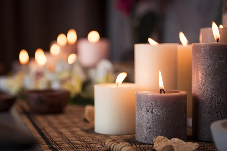 5 reasons to buy a candle (not the usual)