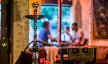 La police a fermé le bar de Meda, prononcer 100 amendes à l'intérieur