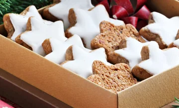 Cane - shaped biscuits