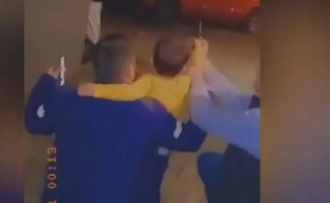 Il a donné l'arme à l'enfant pour chasser, arrêté 39 ans qui a posté la vidéo sur Tik-Tok.