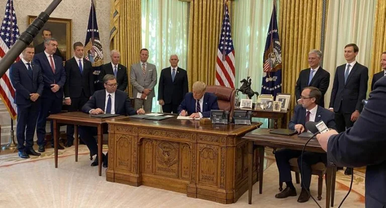 FAZ: Cómo Trump intervino en la política interna de Kosovo