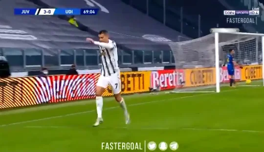 No había manera de que no pudieran anotar, Cristiano Ronaldo tenía la puerta abierta para el segundo gol.