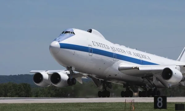El fin del mundo, Estados Unidos tiene un avión para esta situación.