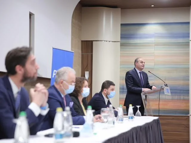PDK unterstützt die Kandidatur von Hoxhaj für den Kosovo-Premierminister
