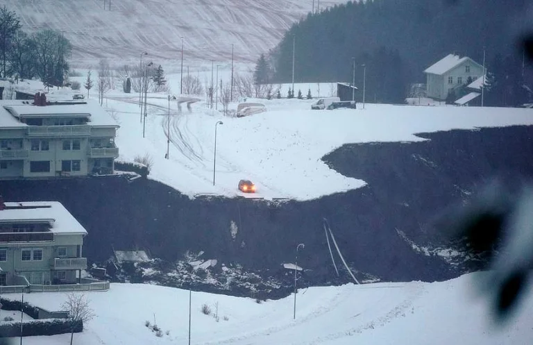 Massive land slide in Norway: 9 people hurt, over 200 evacuated