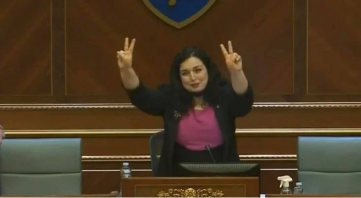 Exclusif : Ce sera le nom de la liste Vjosa Osmani et son slogan