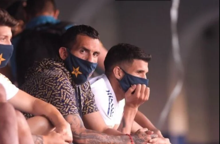 Con épizhama nella banca di riserva, Tevez suggerisce la vittoria convincente di Boca Juniors