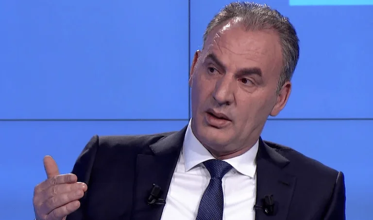 Il est à lui. PDK nous fait une offre de coalition