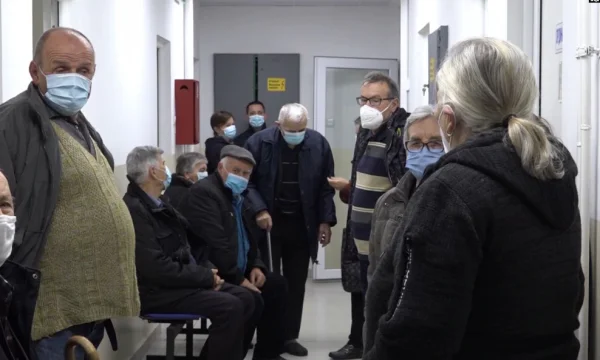 Serbiens Impfstoffe in Kosovo sprechen die geimpften