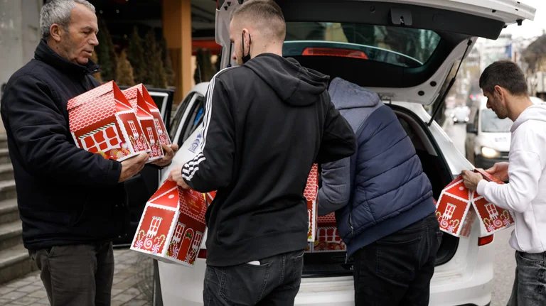 Petrol Company” distributes gifts for 100 children with special needs in Pristina