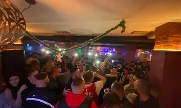 Mesures anti-petites CO VID-19, Fero organise un concert à Mitrovica
