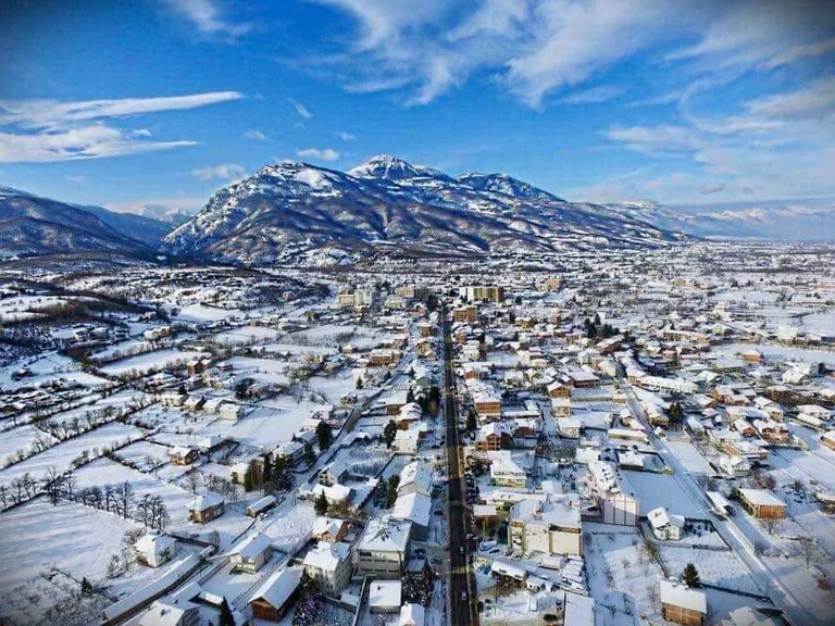 Snow causes damage to Decan's power grid