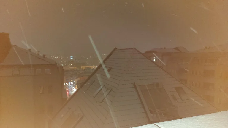 La neige couvre également Pristina (Photo)