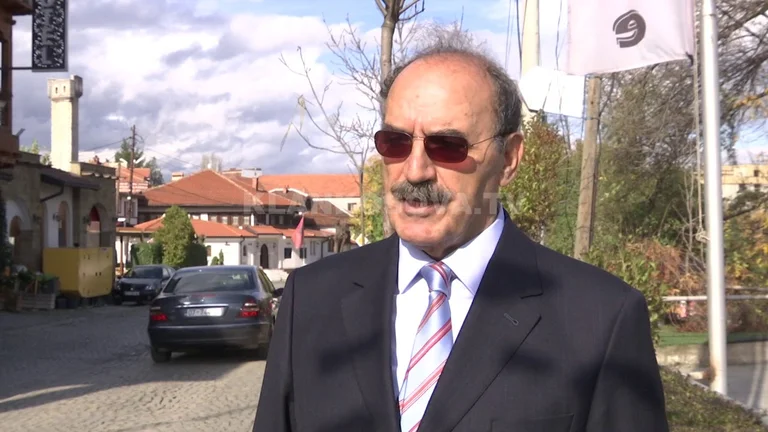VV's head sends letters Isa Mustafa: Quit politics