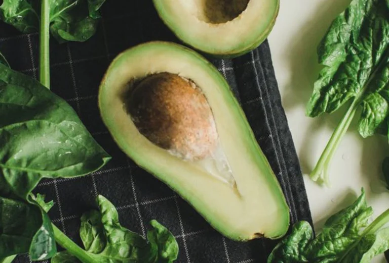 ¿Por qué deberías comer al menos un aguacate al día?
