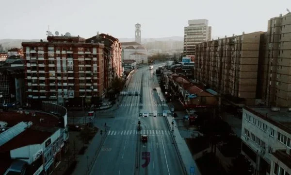 Komunat shqyrtojnë kërkesa që bien ndesh me masat e qeverisë kundër COVID-19