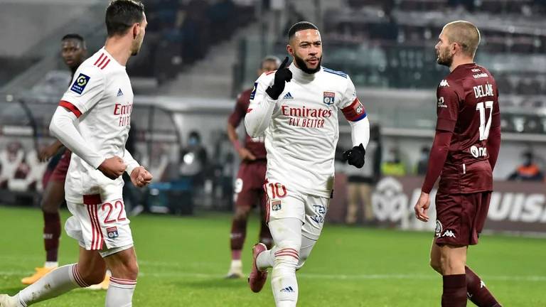 Clubes europeos en alerta, Lyon pone el precio casi ridículo Depay