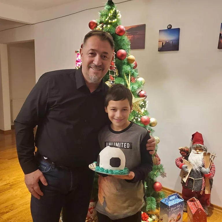 Sami Lushtaku visita il figlio di Kadri Wessel per il suo compleanno