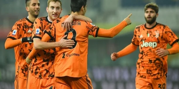 Juvenus gewinnt einfach Parmas, glänzt Ronaldo