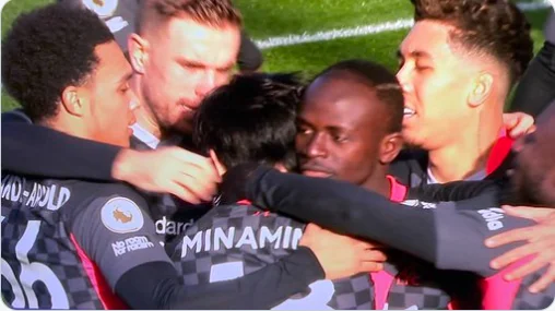 Liverpool secoue Crystal Palace, Takumi Minamino marque parfaitement après trois minutes