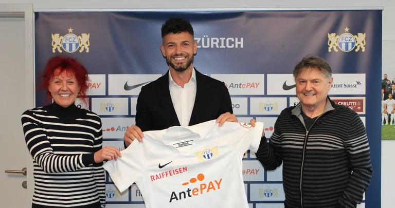 Blerim Xhemaili eingeführt in den neuen Club