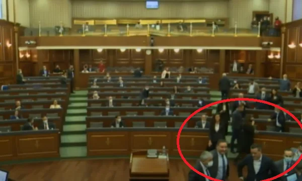 “Out VV punch tables against Selmanaj, LDK deputies go near