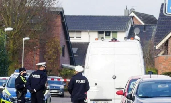 Altri dettagli: Come il Padre del Kosovo ha salvato la ragazza di 14 anni