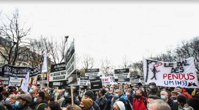 France Closes Before Christmas, Protests Planned