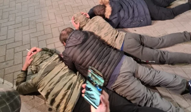 Albania: With their hands on their heads, protesters lay before the prime minister