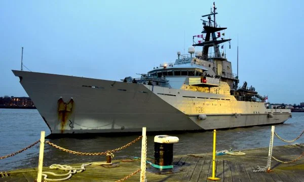 Gran Bretaña está fuertemente separada de la UE, las aguas pesqueras cuidarán con 4 buques de guerra