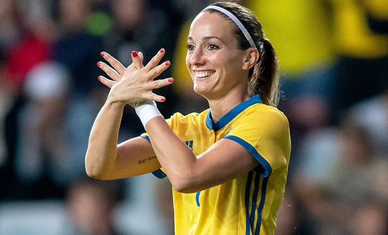 Huit buts en dix matchs : les médias serbes écrivent pour Kosovar Aslan