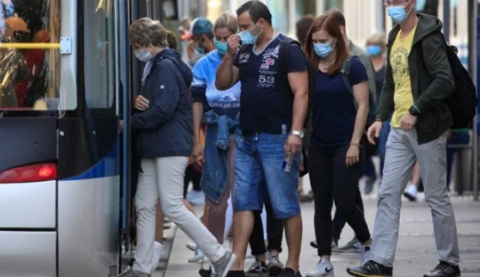 Switzerland tightens anti-limits CO VID-19